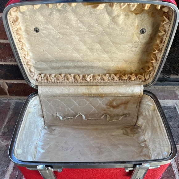 Luggage - Picture 8 of 11